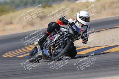 media/Nov-06-2023-Moto Forza (Mon) [[ce023d0744]]/3-Intermediate Group/Session 3 (Turn 16)/